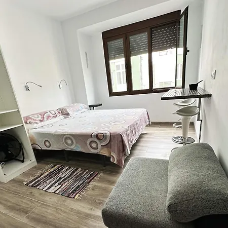 Adorable Urban Apartment *