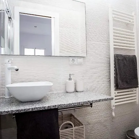 Adorable Urban Apartment